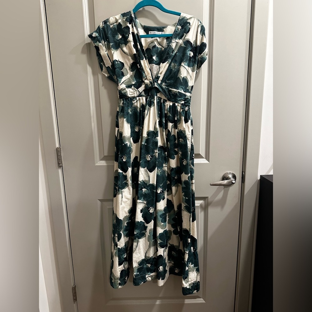 Abercrombie & Fitch Dark Green and Cream Floral Maxi Dress